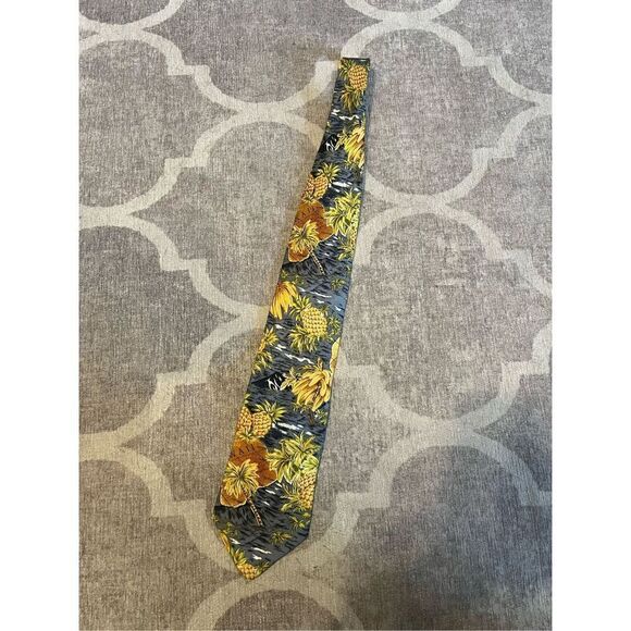 Echo Hawaiian pineapple neck tie - Picture 1 of 3